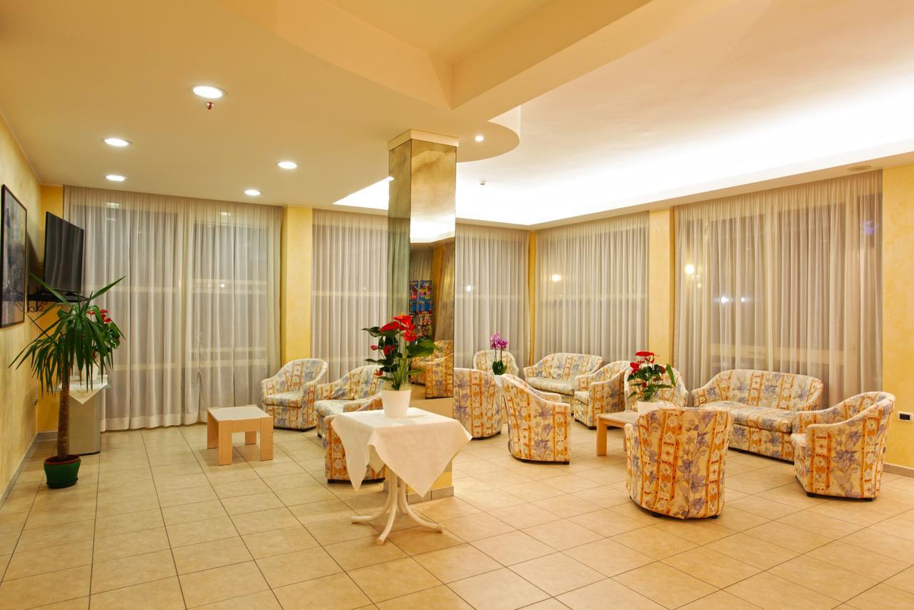 Hotel Santa Maria Cervia Extérieur photo